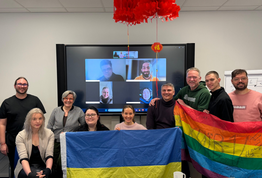 Dieses Bild hat ein leeres Alt-Attribut. Der Dateiname ist QNU-Zukunftswerkstatt-3-1024x699.png